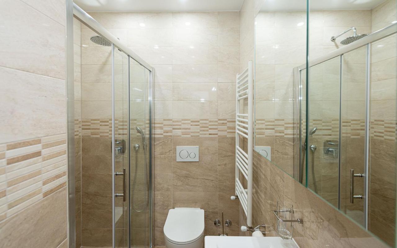 House Mitic Apartment Ровин Екстериор снимка