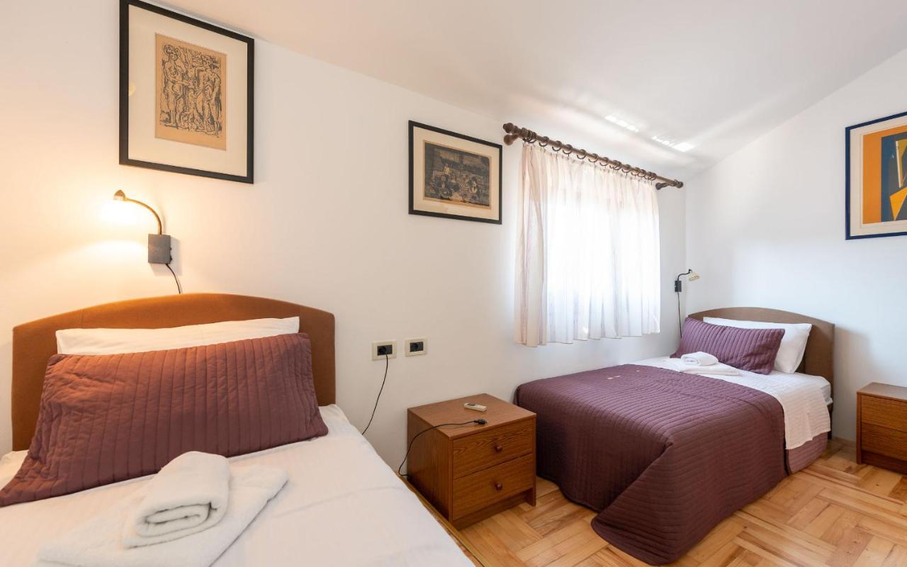 House Mitic Apartment Ровин Екстериор снимка