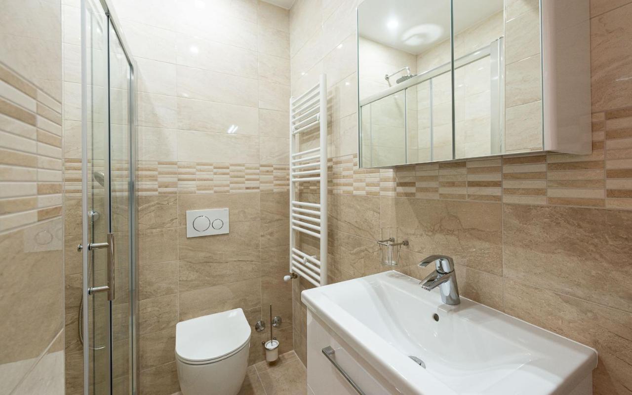 House Mitic Apartment Ровин Екстериор снимка
